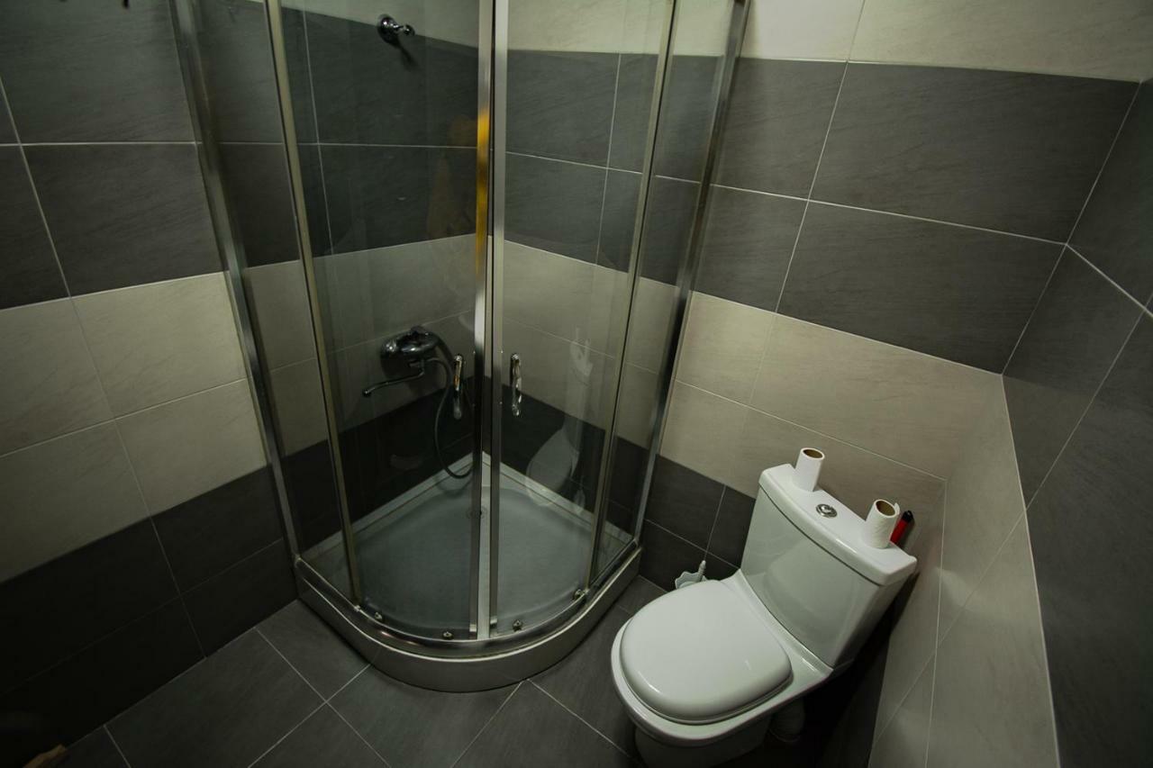 Daros Apartment Batumi Esterno foto