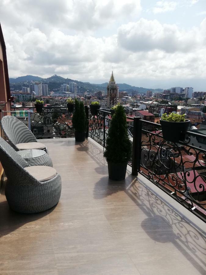 Daros Apartment Batumi Esterno foto